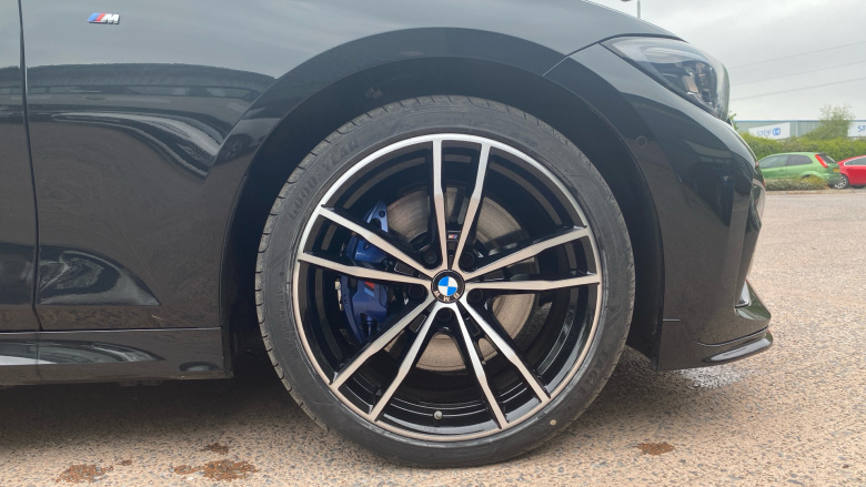 BMW 3 Series 320i xDrive M Sport 4dr Step Auto [Pro Pack] Petrol Saloon